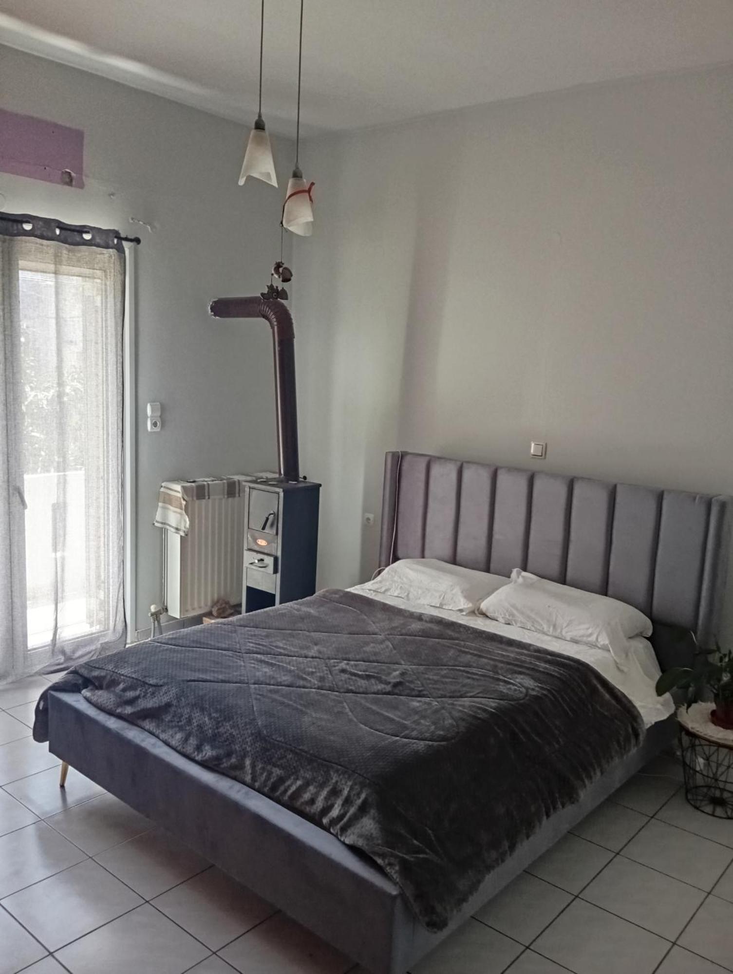 4y In Apartment Iraklio